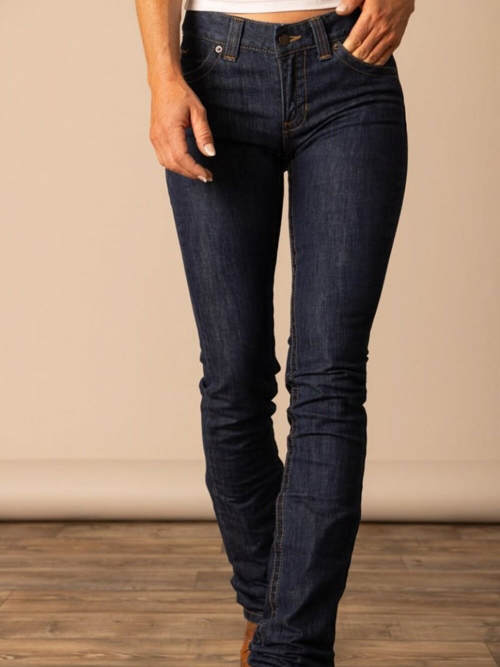 Kimes Ranch Women's Betty Denim Jeans in Dark Wash Size 4/32